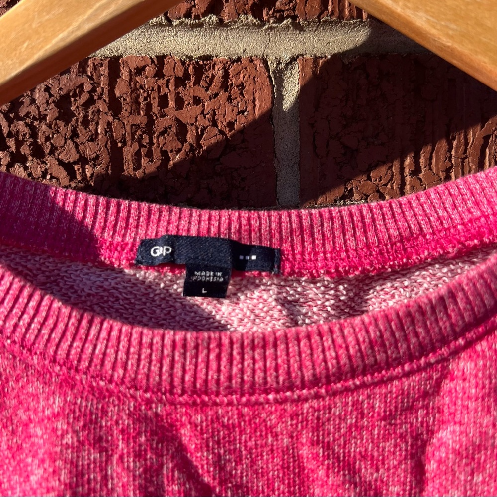 Gap Hot Pink Heathered Crewneck Long sleeve Sweatshirt - Picture 2 of 2
